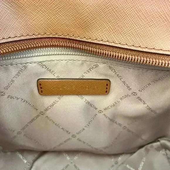 Michael Kors XS Jet Set Travel Carryall Top Zip Tote Brown - Picture 8 of 11